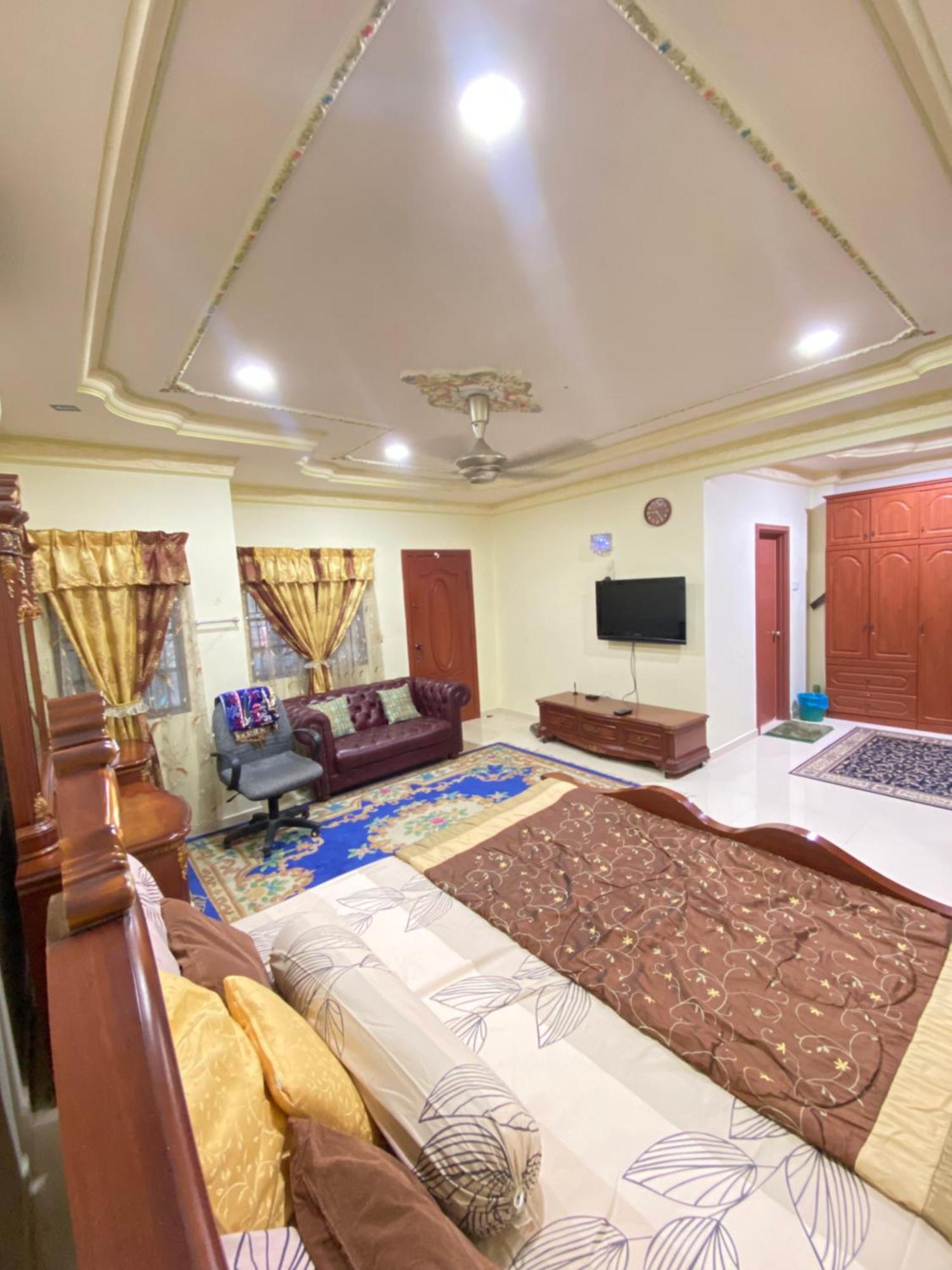 Nenda Homestay Kampong Baharu Cheras Batu Sa-Belas Bagian luar foto